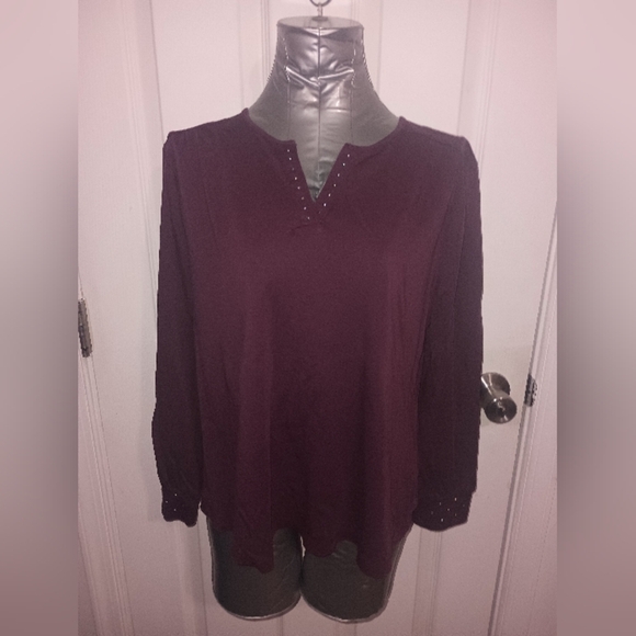 Elegant Purple Women's Top - Picture 1 of 3